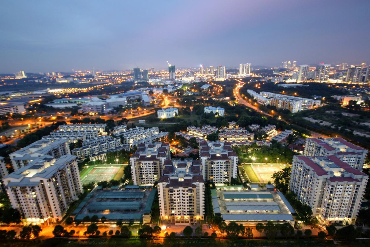 Solstice Service Apartment Cyberjaya Wifi Netflix Klia Buitenkant foto
