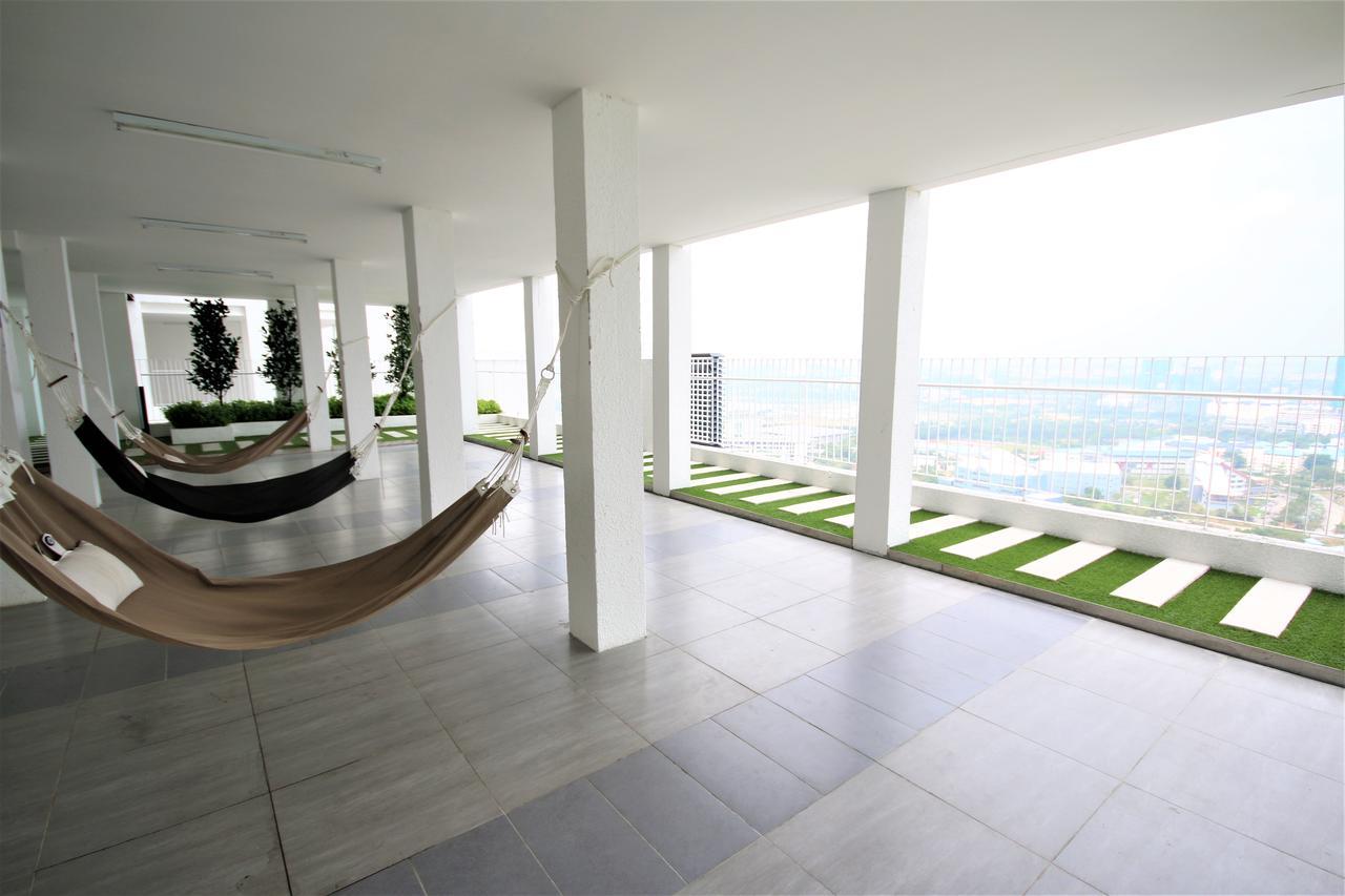 Solstice Service Apartment Cyberjaya Wifi Netflix Klia Buitenkant foto